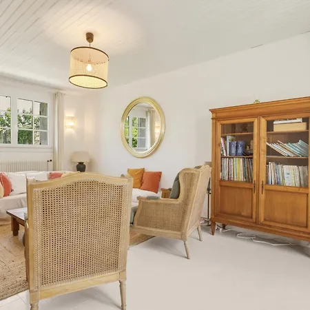 Holiday home Les Pierres Heureuses - Comfortable House & Sea