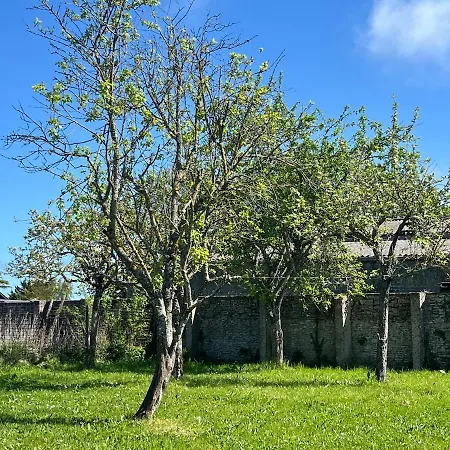 Les Pierres Heureuses - Comfortable House & Sea